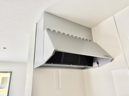 ���̑����ρ@�ݔ����������̏��C����������C��ɗU������A�����I�ɔr�����ł��܂��B