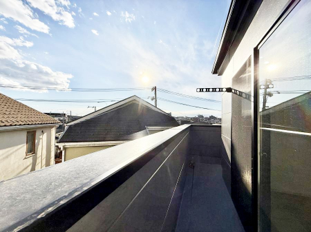 �o���R�j�[�@������ �G�߂̈ڂ낢����������J���I�ȋ�Ԃł�