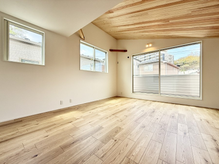 ���r���O�@����