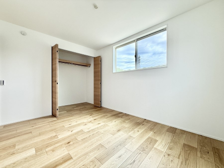 �q�������@����