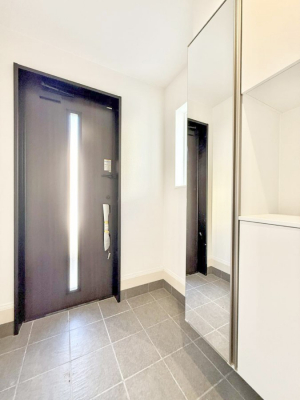 ���ց@������ �V���v���Ŕ������A���K�ȕ�炵�̓����