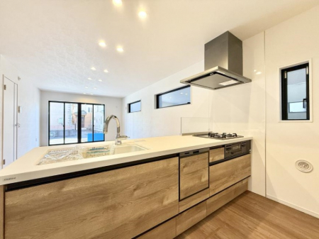 �L�b�`���@���������y���݂ƐH�ׂ�K����͂���L�b�`��