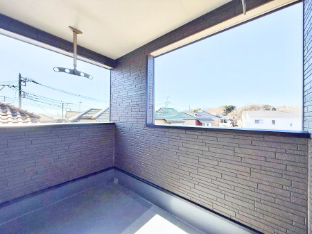 �o���R�j�[�@������ �G�߂̈ڂ낢����������J���I�ȋ�Ԃł�