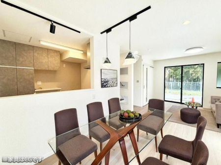 ���r���O�@���������났�ƏΊ炪�W�܂�A�S���܂郊�r���O