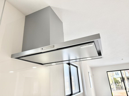 ���̑����ρ@�ݔ����������̏��C����������C��ɗU������A�����I�ɔr�����ł��܂��B