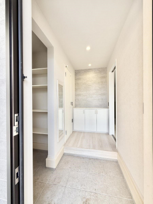 ���ց@������ �V���v���Ŕ������A���K�ȕ�炵�̓����