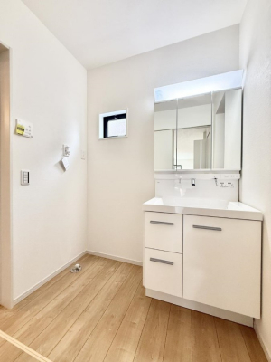 ���ʑ�E���ʏ��@�������Ƒ��݂�Ȃ��g���₷���z�u�ł�