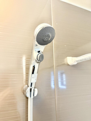 ���̑����ρ@�ݔ����킴�킴�V�����[�����̃��o�[�܂Ŏ��L�΂��K�v���Ȃ��A�ȒP�Ɏ~���ł���