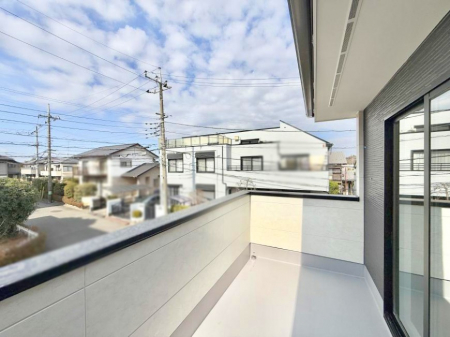 �o���R�j�[�@������ �G�߂̈ڂ낢����������J���I�ȋ�Ԃł�