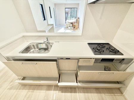 �L�b�`���@�������Ƒ����J��[�߂�A������̂���L�b�`��