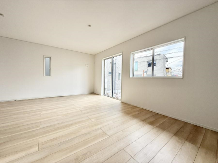 ���r���O�@���������R�Ɖ�b�����܂��A�S�n�悢�ЂƂƂ�