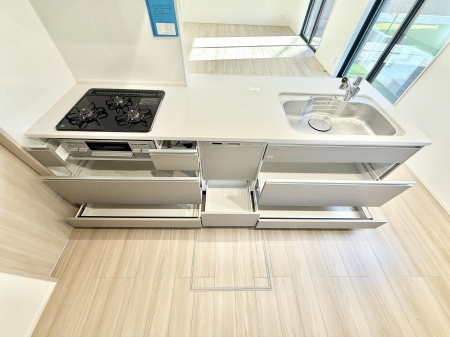 �L�b�`���@�������Ƒ����J��[�߂�A������̂���L�b�`��