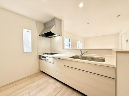 �L�b�`���@�������Ƒ��ƂȂ���A�R�~���j�P�[�V�����̏�