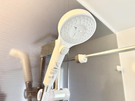 ���̑����ρ@�ݔ����킴�킴�V�����[�����̃��o�[�܂Ŏ��L�΂��K�v���Ȃ��A�ȒP�Ɏ~���ł���