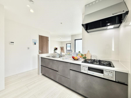 �L�b�`���@���������y���݂ƐH�ׂ�K����͂���L�b�`��