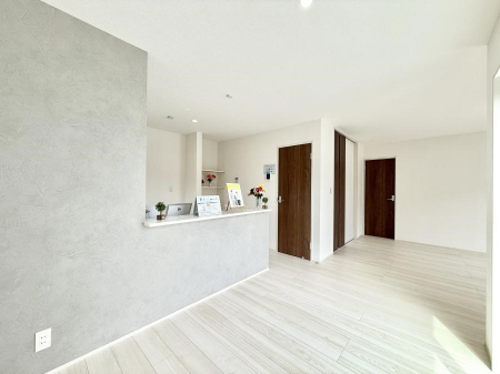 ���r���O�@���������R�Ɖ�b�����܂��A�S�n�悢�ЂƂƂ�