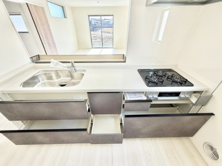 �L�b�`���@�������Ƒ����J��[�߂�A������̂���L�b�`��