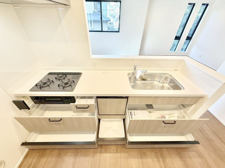 �L�b�`���@�������Ƒ����J��[�߂�A������̂���L�b�`��