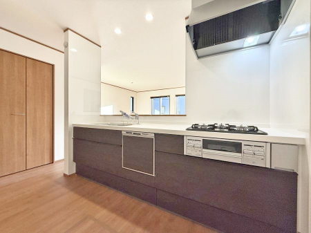 �L�b�`���@�����������������Ԃ����܂��A�Ί炠�ӂ��L�b�`��