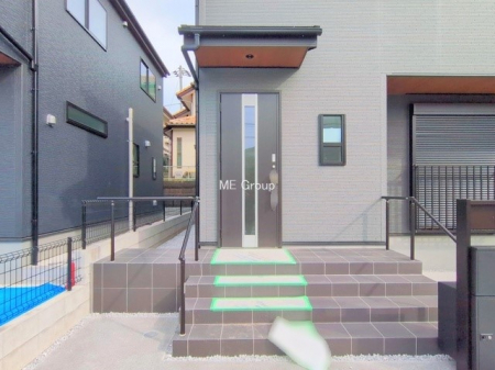 ���ց@�O��