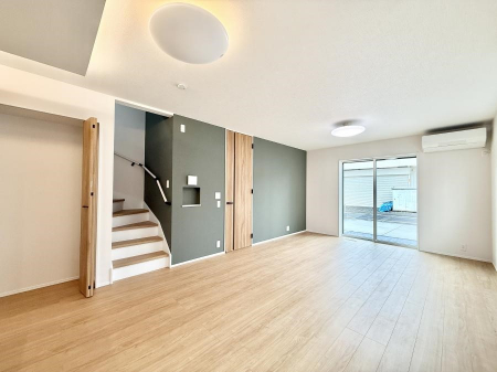 ���r���O�@�������V���v���������ґ�A��؂Ȑl�Ɖ߂����S���قǂ�����