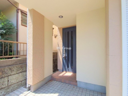 ���ց@�O��