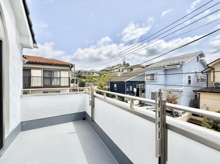 �o���R�j�[�@������ �G�߂̈ڂ낢����������J���I�ȋ�Ԃł�