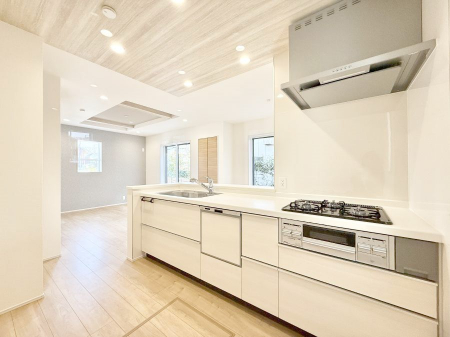 �L�b�`���@�������Ƒ����J��[�߂�A������̂���L�b�`��