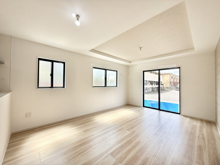 ���r���O�@���������R�Ɖ�b�����܂��A�S�n�悢�ЂƂƂ�