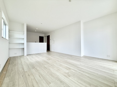 ���r���O�@���������났�ƏΊ炪�W�܂�A�S���܂郊�r���O