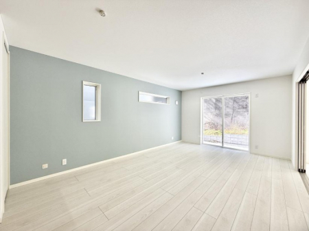 ���r���O�@�������Ƒ��̎��Ԃ��ʂ�A���K�Ŗ��������