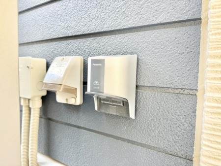 ���̑����ρ@�ݔ�������ŊȒP�ɏ[�d�ł��A�G�R�ȃJ�[���C�t���T�|�[�g