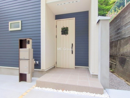 ���ց@�O��