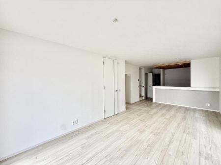 ���r���O�@���������났�ƏΊ炪�W�܂�A�S���܂郊�r���O