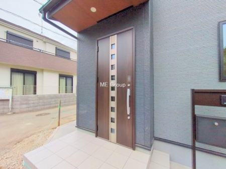 ���ց@�O��