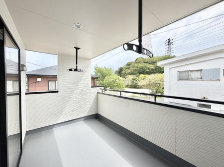 �o���R�j�[�@������ �G�߂̈ڂ낢����������J���I�ȋ�Ԃł�