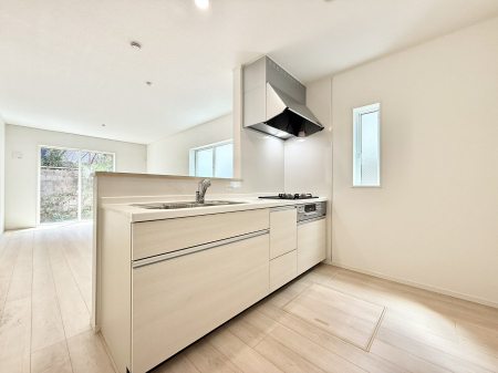 �L�b�`���@���������y���݂ƐH�ׂ�K����͂���L�b�`��