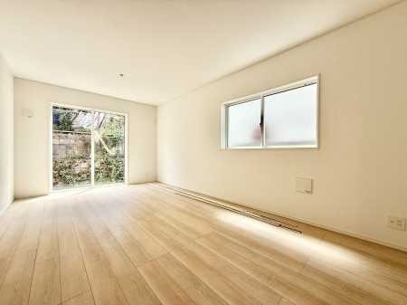 ���r���O�@���������R�Ɖ�b�����܂��A�S�n�悢�ЂƂƂ�