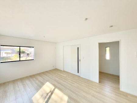 ���r���O�@���������났�ƏΊ炪�W�܂�A�S���܂郊�r���O