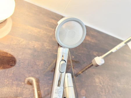 ���̑����ρ@�ݔ����킴�킴�V�����[�����̃��o�[�܂Ŏ��L�΂��K�v���Ȃ��A�ȒP�Ɏ~���ł���