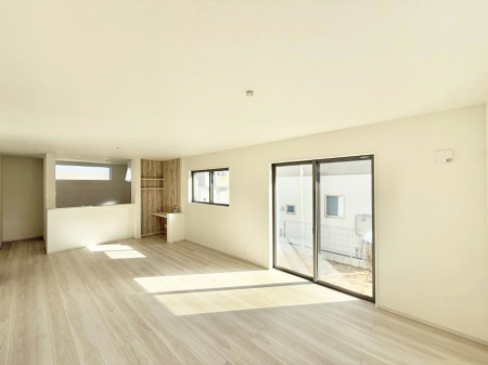 ���r���O�@���������R�Ɖ�b�����܂��A�S�n�悢�ЂƂƂ�