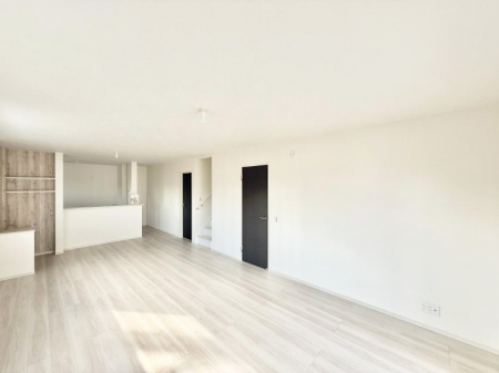 ���r���O�@���������났�ƏΊ炪�W�܂�A�S���܂郊�r���O