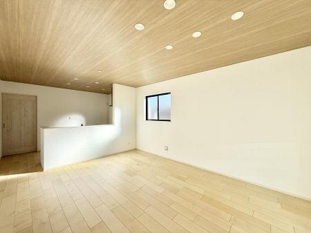 ���r���O�@���������R�Ɖ�b�����܂��A�S�n�悢�ЂƂƂ�