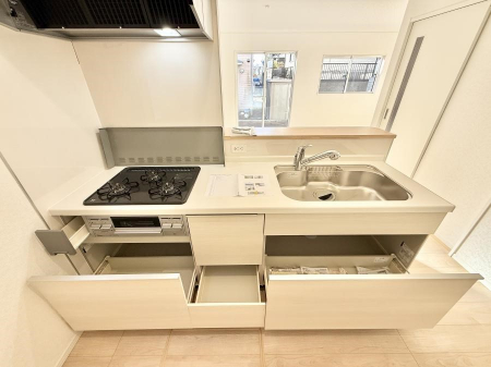 �L�b�`���@�������Ƒ����J��[�߂�A������̂���L�b�`��