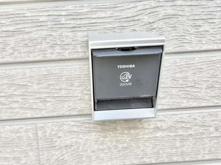 ���̑����ρ@�ݔ�������ŊȒP�ɏ[�d�ł��A�G�R�ȃJ�[���C�t���T�|�[�g