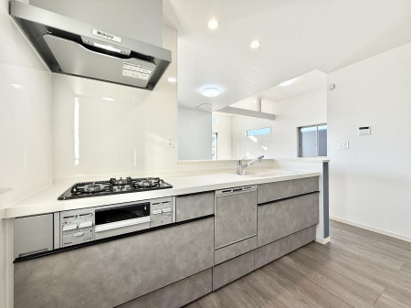 �L�b�`���@�������Ƒ����J��[�߂�A������̂���L�b�`��