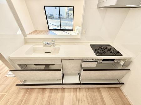 �L�b�`���@�������Ƒ����J��[�߂�A������̂���L�b�`��