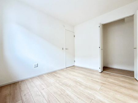 �q�������@�������v���C�x�[�g��ԂƂ��ĐÂ��ŗ�������������񋟂��Ă���܂�