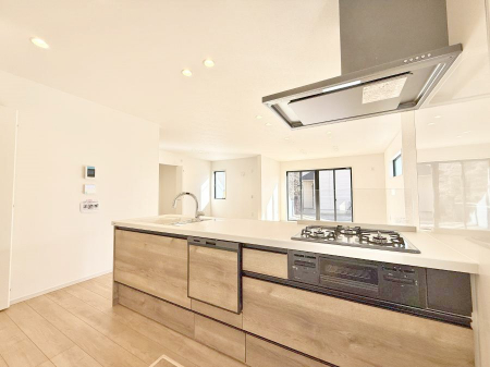 �L�b�`���@�������Ƒ����J��[�߂�A������̂���L�b�`��