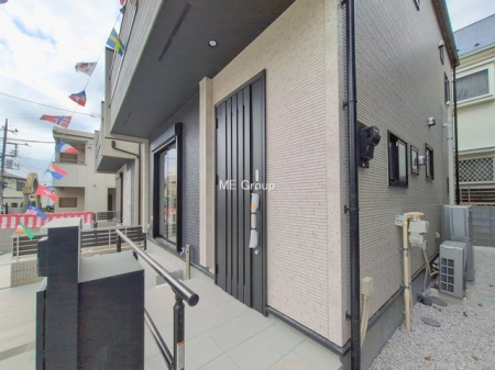 ���ց@�O��